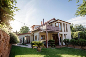 Csendeskert Wellness Apartments - Garden, grill, chill, Balatonalmádi